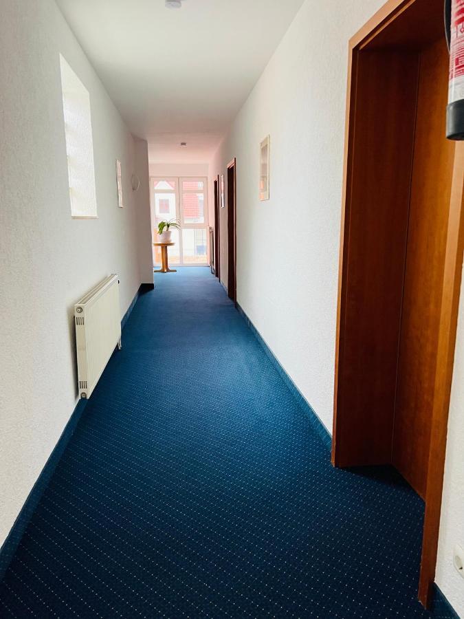 Hotel Weller Kahl Am Main Buitenkant foto